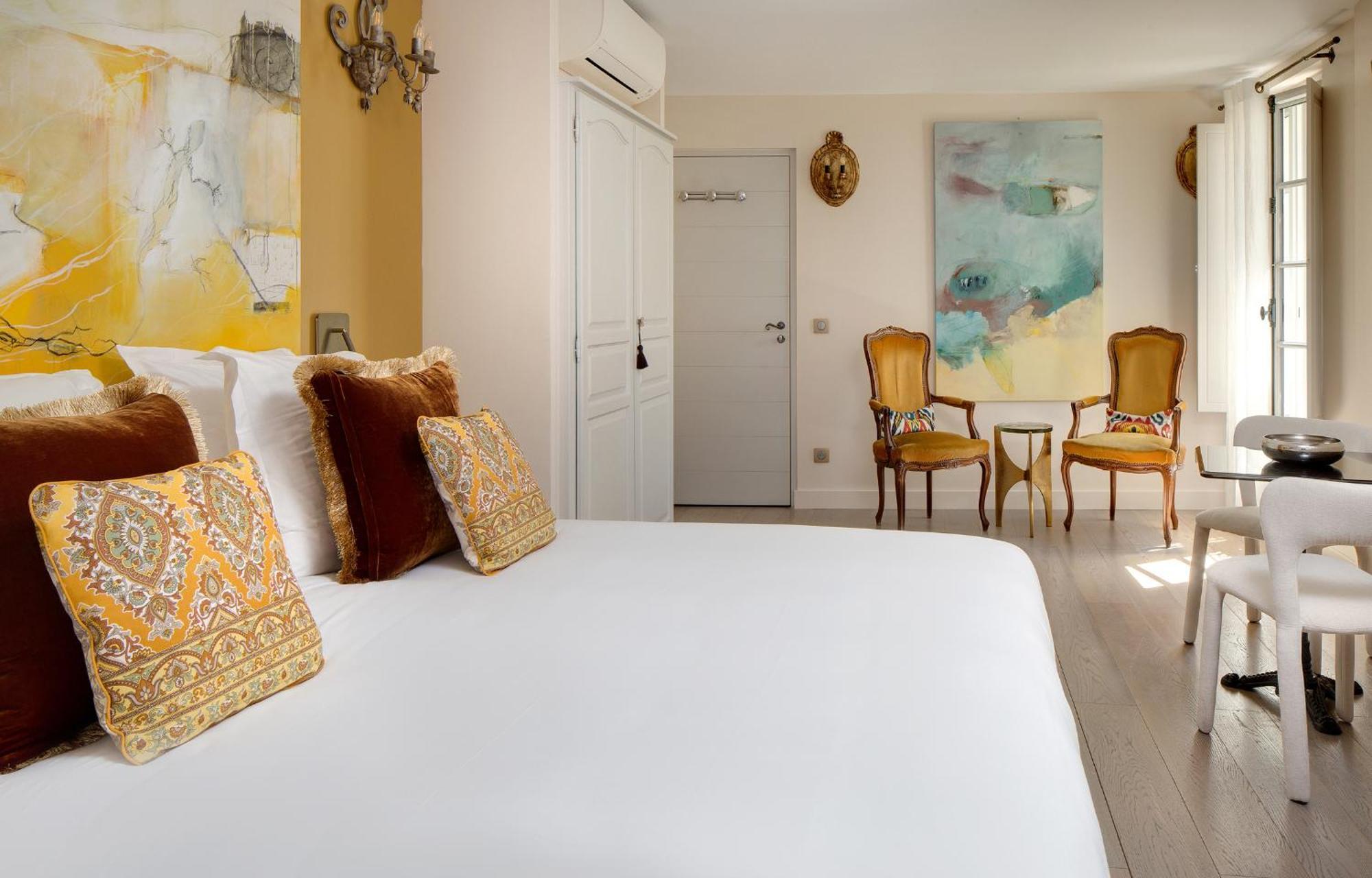 La Maison Des Augustins 4 Stars Et Fitness Bed & Breakfast