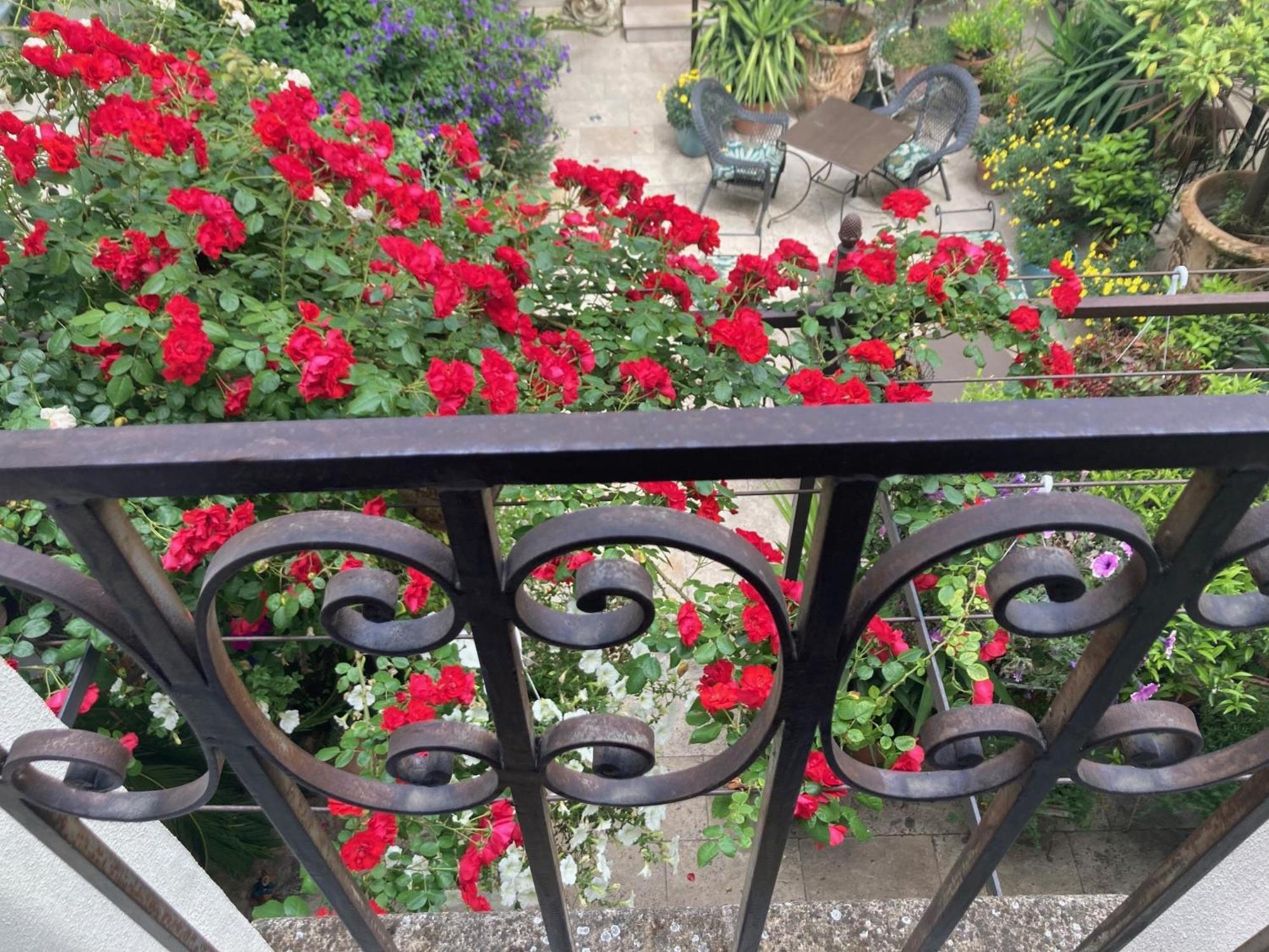 La Maison Des Augustins 4 Stars Et Fitness Bed & Breakfast 4*