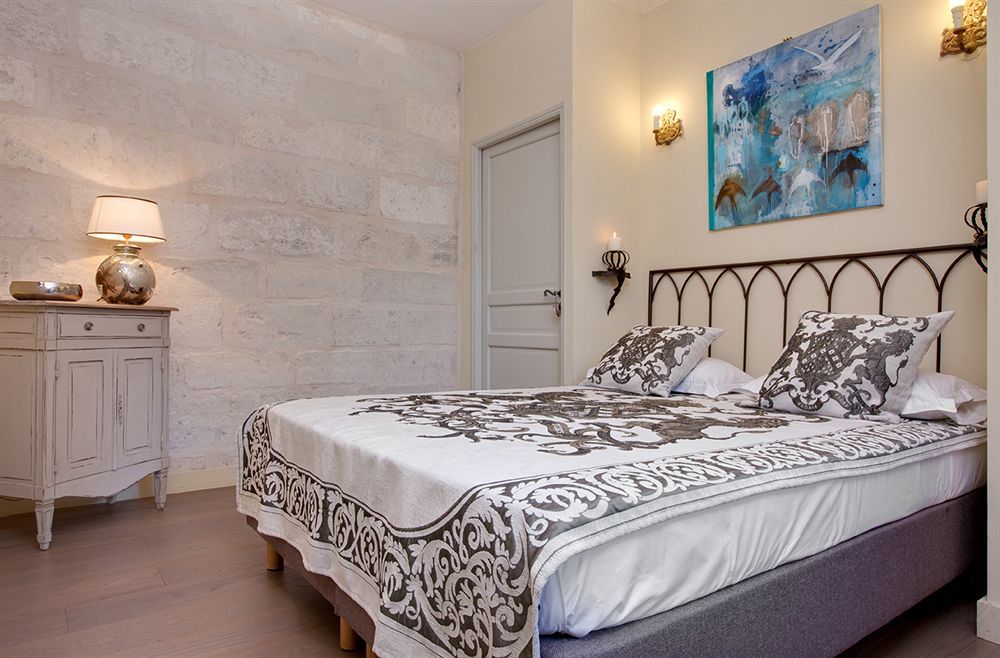 La Maison Des Augustins 4 Stars Et Fitness Bed & Breakfast 4*